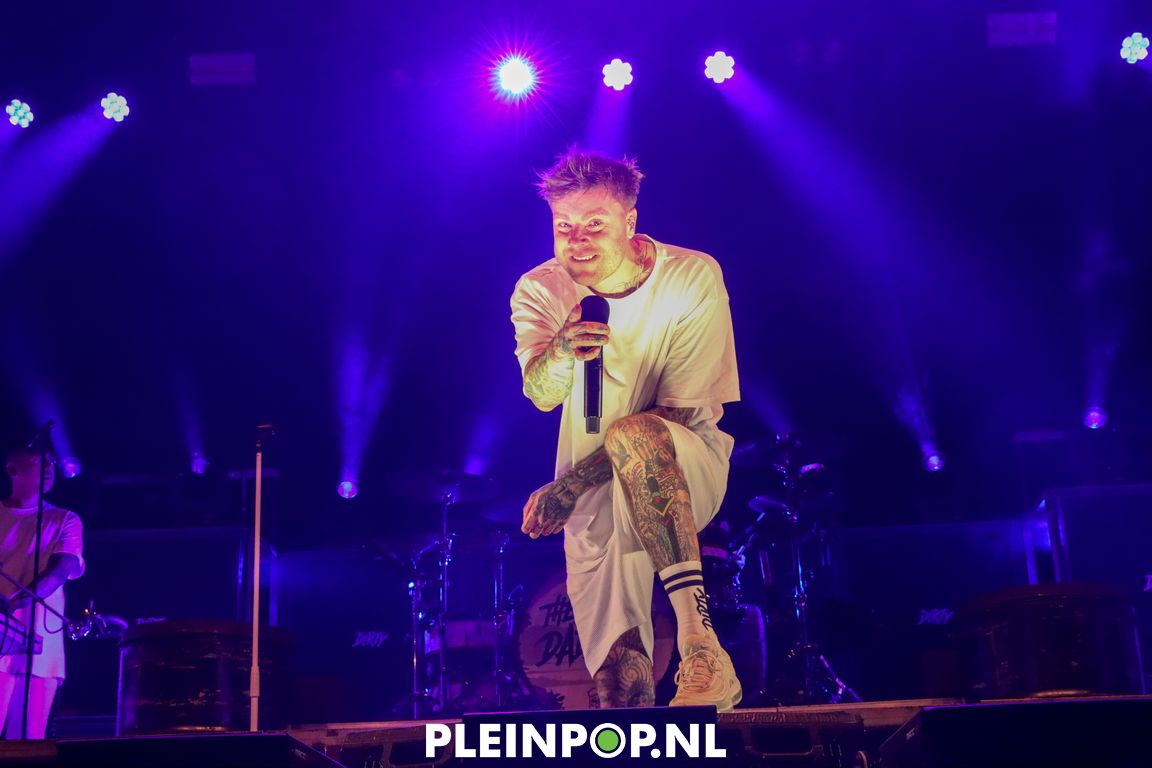 THE DIRTY DADDIES     (60)